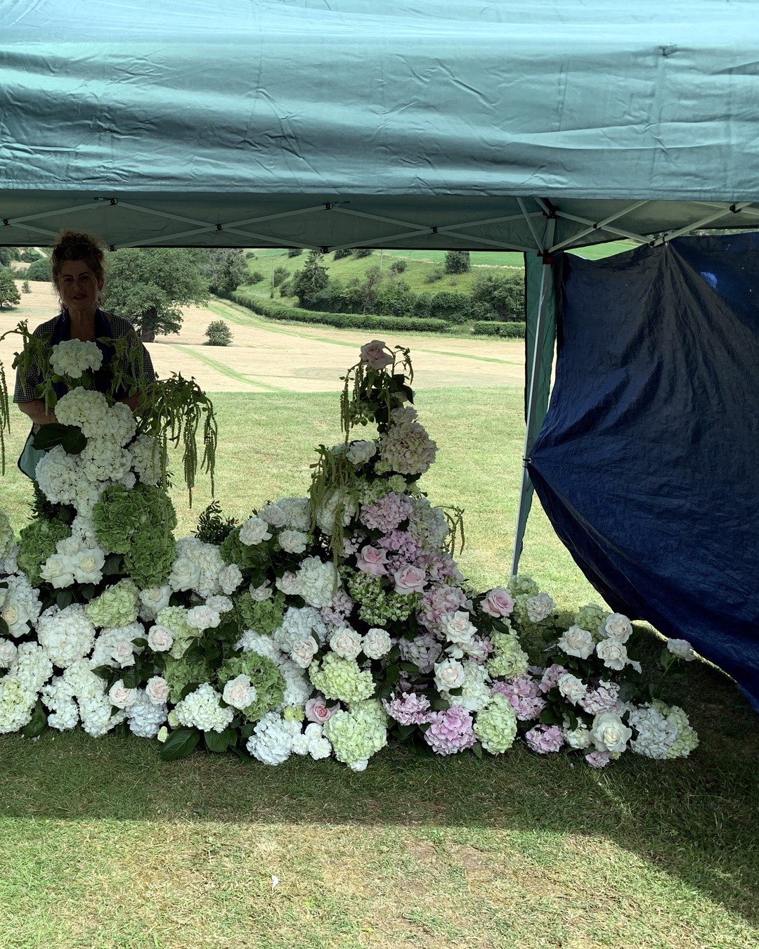 Romantic bridal flowers designed by Tracy Rowbottom
